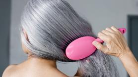 Un peluquero avisa del hábito que se debe cambiar inmediatamente cuanto tu cabello se vuelve gris