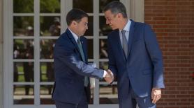 Sánchez y Pradales acuerdan el traspaso de cuatro prestaciones no contributivas, el CNVM y Salvamento Marítimo