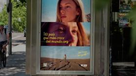 Los carteles que se han visto en Madrid y que denuncian de una manera diferente uno de los mayores problemas globales