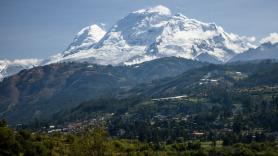 Rescatados 3 montañistas españoles, uno con ceguera de las nieves, en el pico más alto de Perú
