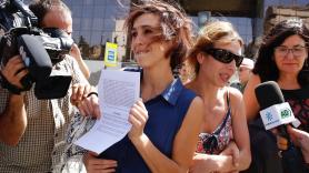 El hijo mayor de Juana Rivas relata al presidente andaluz el "desamparo" de su hermano