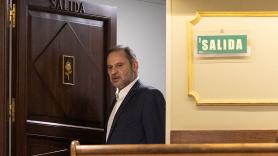 Ábalos reaparece más de un mes después en el Congreso e insiste en su inocencia: "Por eso estoy aquí"