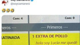 Se queda encerrada en el montacargas del restaurante y la forma en que pide ayuda es de cinco estrellas