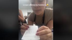 Lo que ha pedido un cliente al comprar una hamburguesa deja a las camareras sin habla