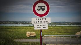 Agricultores sacan los fertilizantes para acabar con los ocupantes ilegales de sus campos: "Ellos mismos resolvieron el problema"