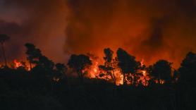 El megaincendio de Francia, el peor en 76 años, avanza pero a un ritmo ralentizado