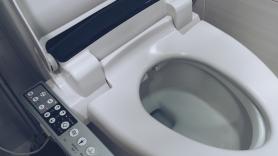 Los inodoros "inteligentes" cogen fuerza en Europa provocando que el trono del papel higiénico se empiece a tambalear
