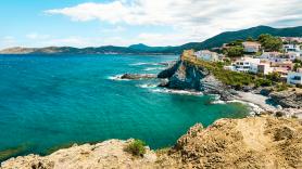 En Francia descubren el pueblo de la Costa Brava que podría ser "el último refugio" para unas vacaciones sin estrés
