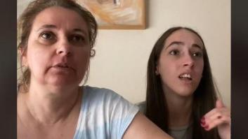 Madre e hija reaccionan a las notas de la EBAU: ojo al final