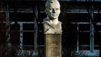 Ucrania hiere el orgullo a Rusia por una estatua