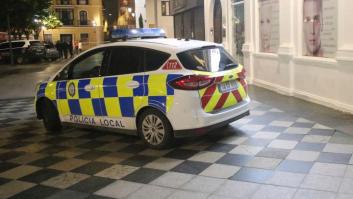 Lo que ha hecho la Policía Local en una calle de Algeciras es para verlo en bucle