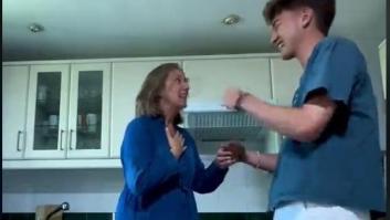 Le cuenta a su madre cuánto ha ganado en 'La ruleta de la suerte' y su reacción es para enmarcar