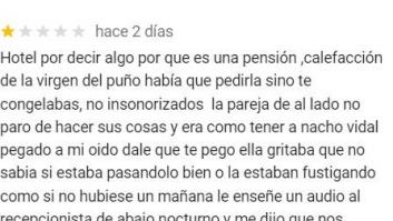 Dice que el hotel parece un burdel porque se oye practicar sexo y la réplica del dueño es increíble