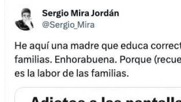 Un profesor solo puede elogiar lo que hace una madre para educar digitalmente a su hijo de 15 años