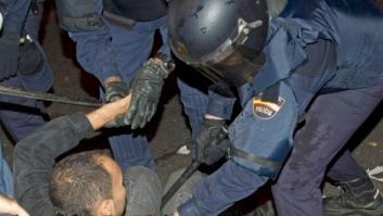 La Policía estudia instalar cámaras de vídeo en los cascos de los antidisturbios