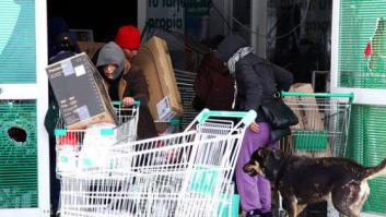Mueren dos personas en una oleada de saqueos de supermercados en Argentina