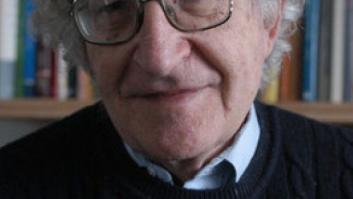 Noam Chomsky, el incómodo susurro de la conciencia occidental
