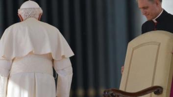 Benedicto XVI critica ante 40.000 fieles que el "cristiano de hoy" no sabe "ni siquiera" el Credo