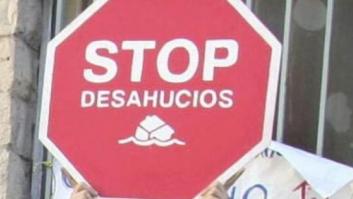 El Gobierno y el PSOE se limitan a acordar pactar una reforma legal contra los desahucios