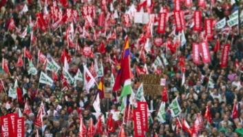 El Gobierno ignora la huelga y saca adelante un alivio a los desahucios sin consenso con el PSOE