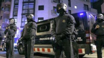 Doscientos jueces reprochan el doble indulto a los mossos condenados por torturas