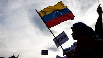 ¿Convenía el éxito del “golpe” en Venezuela?