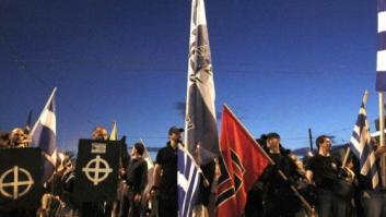 El partido neonazi Amanecer Dorado crea 'Médicos con Fronteras', que ofrece asistencia solo a griegos "de pura raza"
