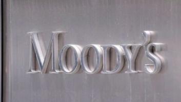 Moody's rebaja a Aa1 la calificación de la deuda soberana del Reino Unido