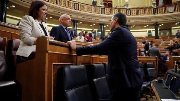 Sánchez advierte contra el transfuguismo y Simancas obliga a los diputados a volver el día 6