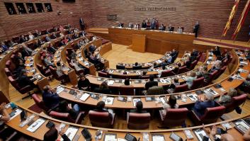 El juramento de los diputados de Vox en las Cortes valencianas que pone los pelos de punta