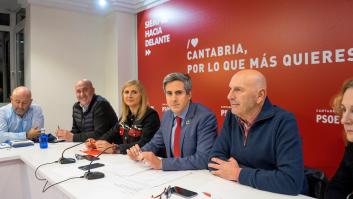 El PSOE decide continuar en el Gobierno de Cantabria de Revilla