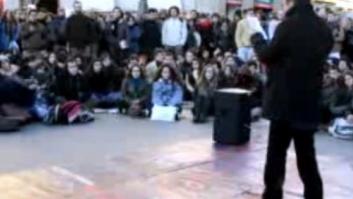 La Uni en la Calle: Las seis universidades públicas de Madrid dan clase en la calle en protesta por los recortes