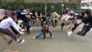 'Makankosappo': colegialas japonesas ponen de moda fotos posando con superpoderes (FOTOS)