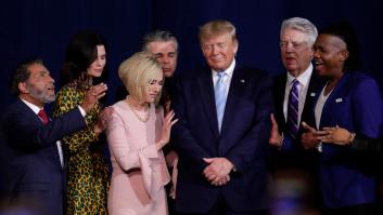 Trump ordena proteger el rezo en las escuelas en un guiño al voto evangélico