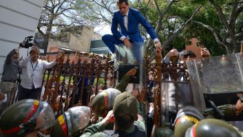 Juan Guaidó, un año saltando obstáculos... o intentándolo
