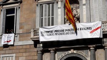 ¿Qué significa el lazo blanco, franja roja que ha colgado ahora Torra en la Generalitat?