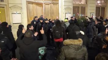 Macron, evacuado durante una representación teatral por la protesta de los 'chalecos amarillos'
