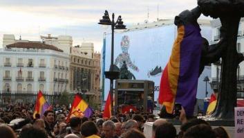 Más de mil personas se manifiestan en Madrid a favor de la Tercera República (FOTOS)