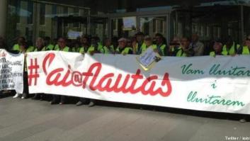 Cien 'yayoflautas' y Colau ocupan la Ciudad de la Justicia de Barcelona contra la "criminalización" de las protestas