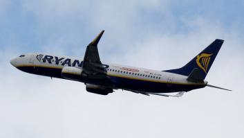 Detienen a un pasajero por lo que se puso a gritar en un avión de Ryanair