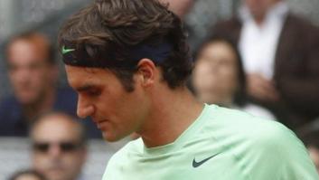 Federer resuelve sin despeinarse y Murray sufre más de la cuenta