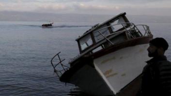 Al menos 14 refugiados mueren al hundirse la barca en la que se dirigían a Grecia desde Turquía