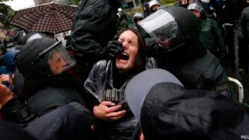 "La guerra comienza aquí": Miles de manifestantes del movimiento Blockupy cortan el acceso al BCE (FOTOS)