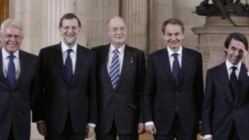 El rey se reúne en secreto con González, Aznar y Zapatero