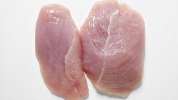 Un experto avisa del grave error que comete el 44% de la gente antes de cocinar pollo