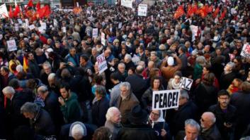 Miles de manifestantes protestan en España contra la guerra en Siria