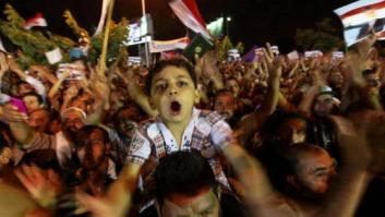 El presidente egipcio rechaza el ultimátum del Ejército para terminar con la crisis política
