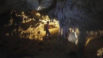 Halladas en buen estado las tres espeleólogas desaparecidas en la cueva de Arredondo (Cantabria)