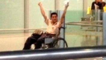 Un hombre hace estallar un explosivo en el aeropuerto de Pekín