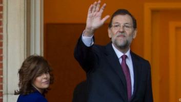 'Der Spiegel' sitúa a Sáenz de Santamaría, "la diminuta abogada", como sucesora de Rajoy